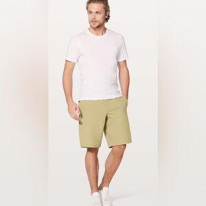 Lululemon Commission Short Relaxed Warpstreme 11” Size 28